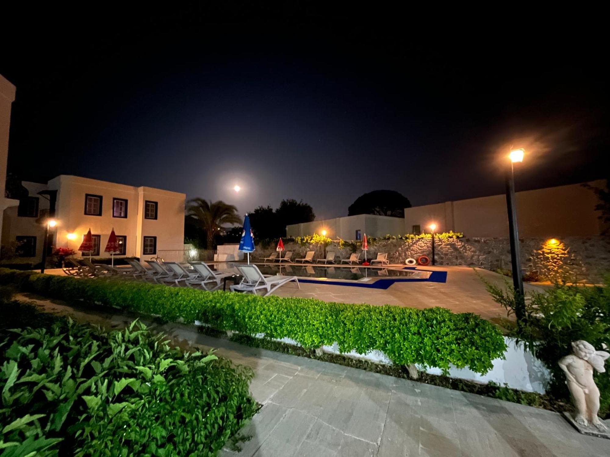 יאליקאבאק Ege Apartments מראה חיצוני תמונה